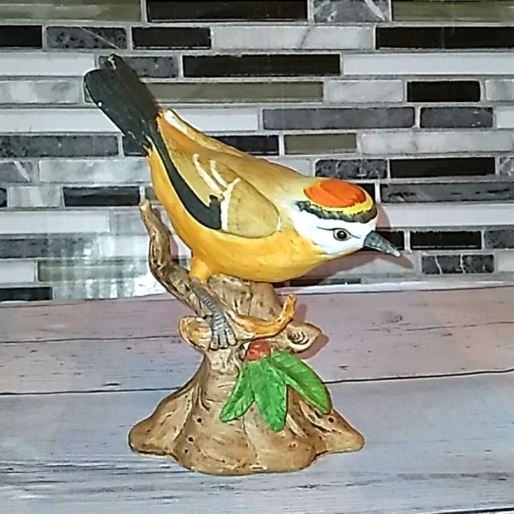 Vintage 1980s Homco Home Interiors bird figurine